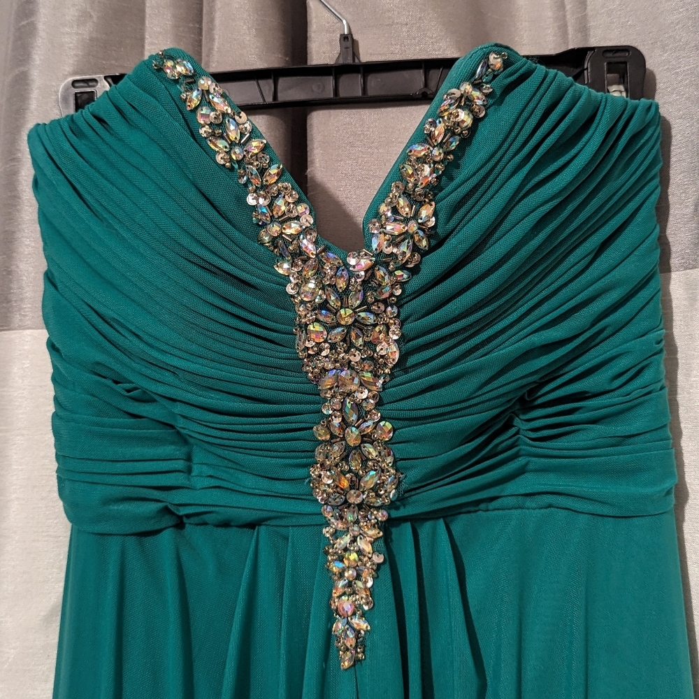 One by Eight Formal Gown Size 8, Teal with Colored Gems Prom - Picture 2 of 14